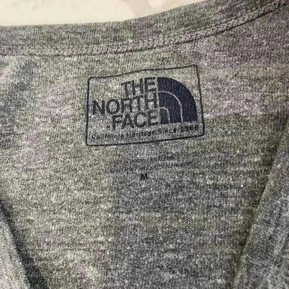 The North Face Gray Long Sleeve Striped Pullover Knit Top/ Dress Women's Medium - Picture 4 of 6